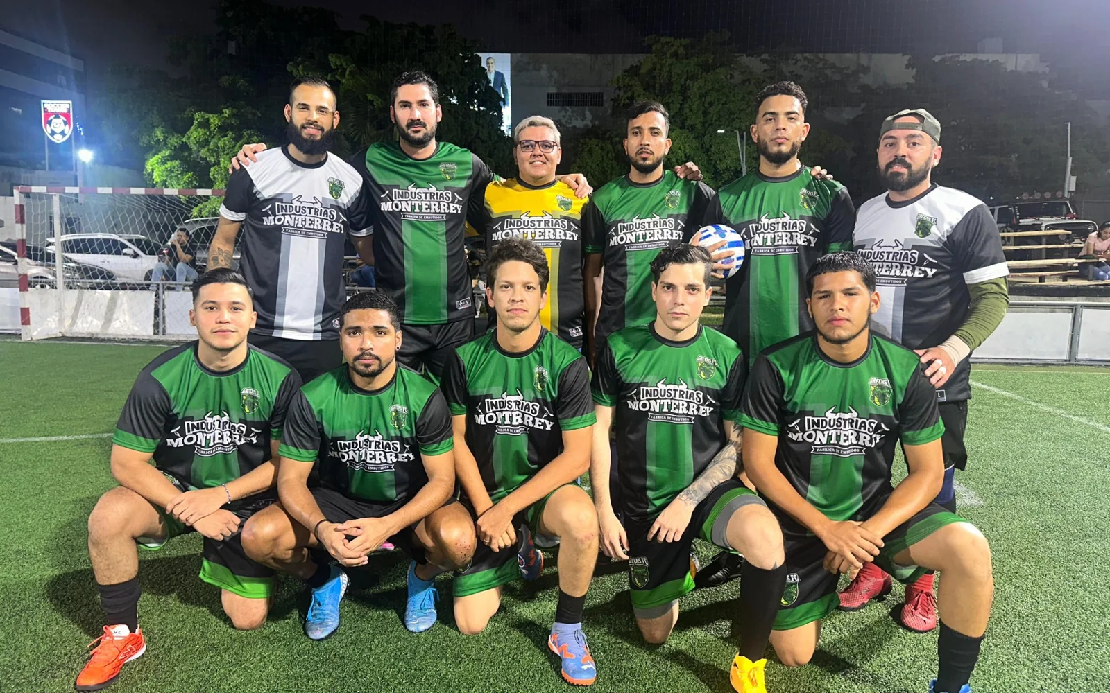 Equipo local de fútbol patrocinado por Industrias Monterrey